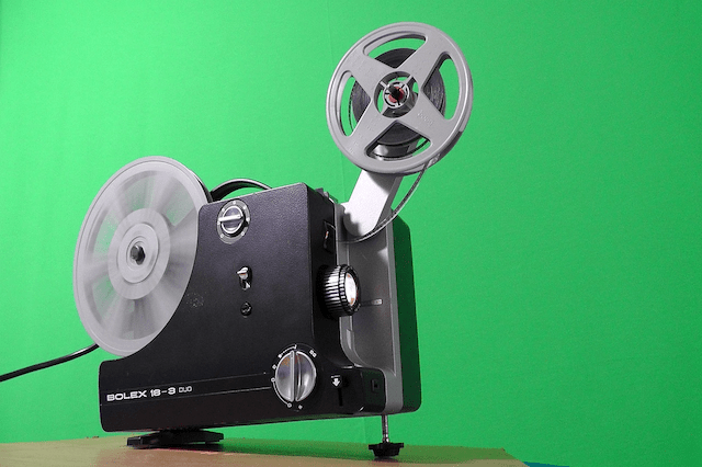 A picture of a movie projector.